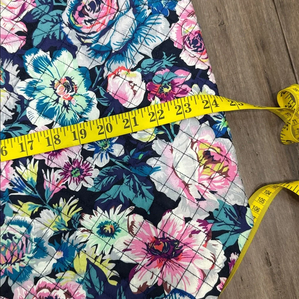 Vera Bradley Signature Cotton Tote in the Garden Grove‎ floral pattern.